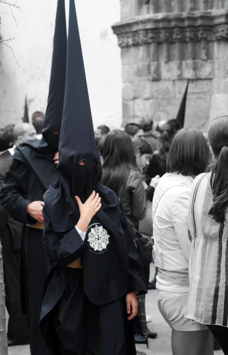 The Dark Psychology Behind Cults and Extremism
